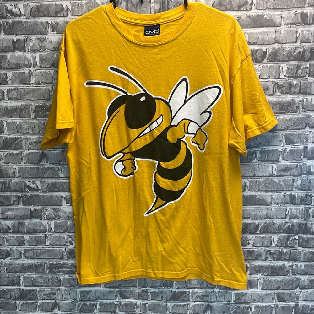 Georgia Tech Yellow and Black Short Sleeve Tee‎ with Bold Bee Graphic